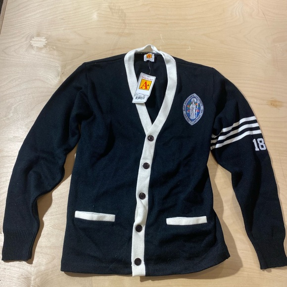 A+ St. Augustine’s University Sweater size Small (LB) - Picture 8 of 16